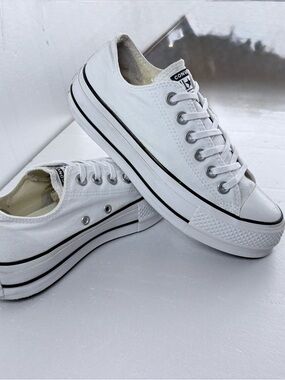 Converse All Star White Low Top Canvas Sneakers Platform Sz 6 US Y2K Shoes